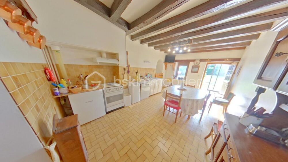 Maison de Campagne de plain pied de 132 m² avec grenier aménageable dans un environnement verdoyant