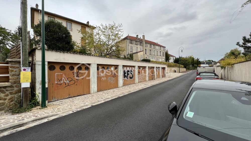 Vente Parking/Garage 1 LOT DE 7 BOX SUR 110m² + ou - En pleine propriété Sucy en brie