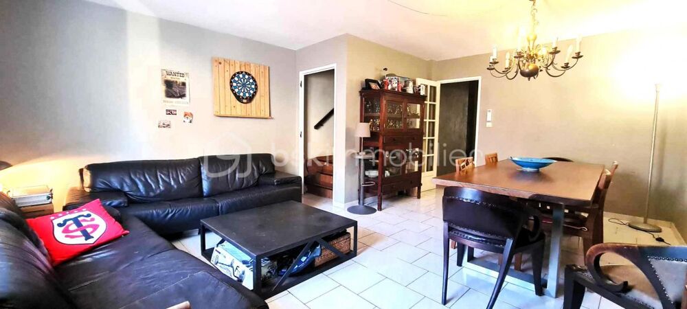 Vente Maison *** Maison de village de 146m²- Cour- Loggia- T2 en RDC- Vue- La Palme *** La palme