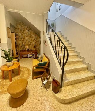  Propriété/château à vendre 7 pièces 268 m²