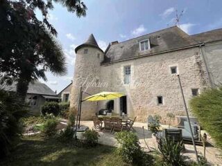  Propriété/château à vendre 6 pièces 560 m²