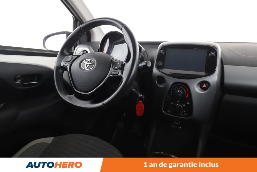 Aygo 1.0 VVT-i X-Play 5P 72 ch 2019 occasion 92130 Issy-les-Moulineaux