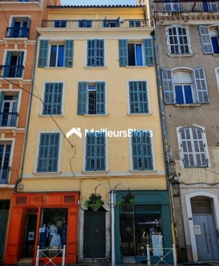  Immeuble à vendre 15 + pièces 238 m² Toulon