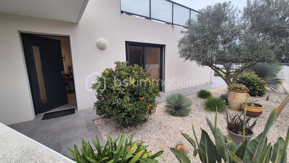 A VENDRE VILLA RECENTE TROIS FACES DE 108M² SUR TERRAIN DE 300M² EN IMPASSE A SAINT CYPRIEN PLAGE - PROCHE DU PORT - TROIS CHAMB