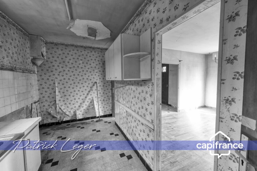 SAINT MARTIN DE RE (17), maison à rénover de 95 m² sur terrain de plus de 730m² en zone UB