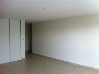  Appartement à louer 2 pièces 57 m²
