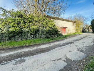  Remise / Grange � vendre 1 pi�ce 140 m�