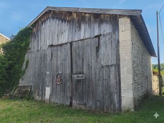  Remise / Grange à vendre 1 pièce 173 m²