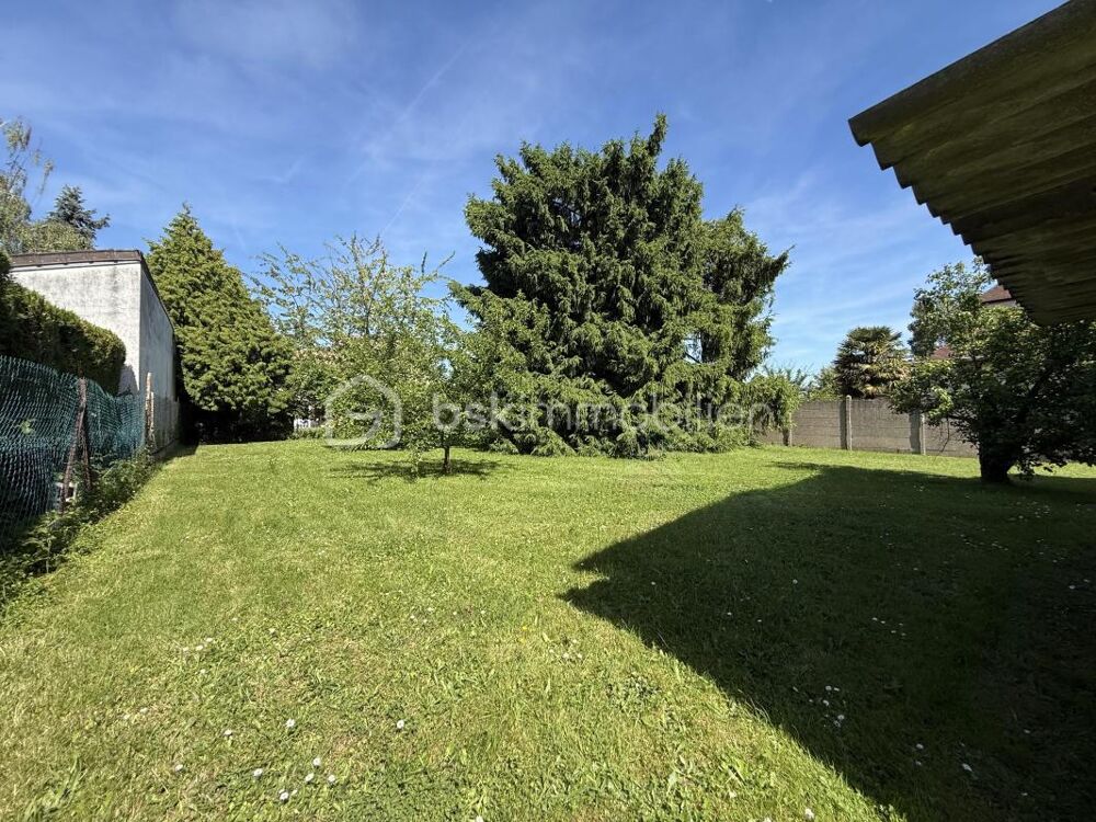 Terrain à bâtir 946 m²  Divisible en 2 Lots (20 m de façade totale)  GARE A PIED - RARE SUR LE SECTEUR