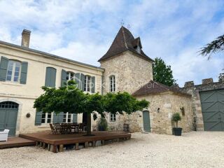  Propriété/château à vendre 15 + pièces 910 m²
