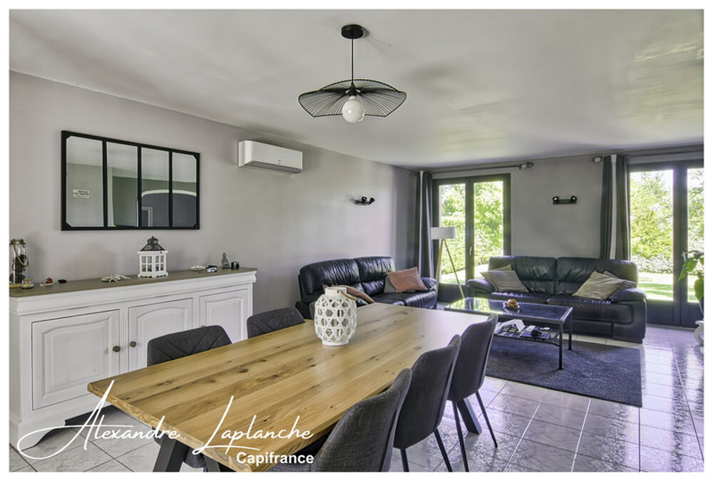 Dpt Tarn et Garonne (82), Maison à vendre 4 pièces avec jardin, garage et pergola bioclimatique à SAINT ETIENNE DE TULMONT