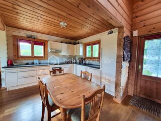 Vente Maison La Naturelle – Une maison en bois au charme fou, nichée dans son jardin à l'anglaise Plonevez du faou
