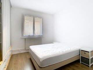  Appartement à louer 3 pièces 49 m²