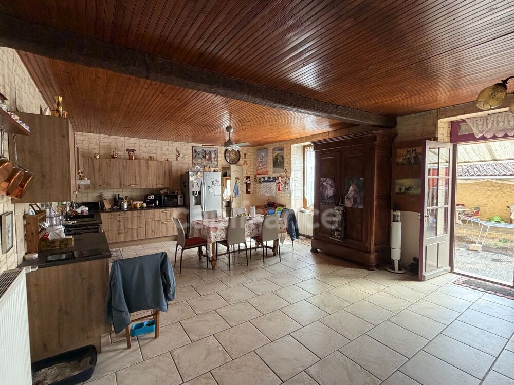 Vente Maison Longère à vendre à Neuville de Poitou (86170) Neuville de poitou