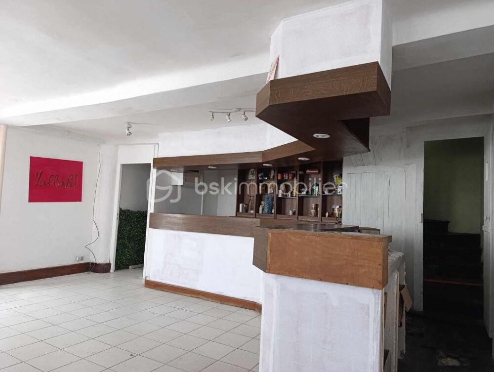Vente Immeuble Appartement et mur commerciaux Nonant le pin