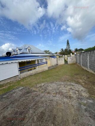  Maison  vendre 12 pices 334 m