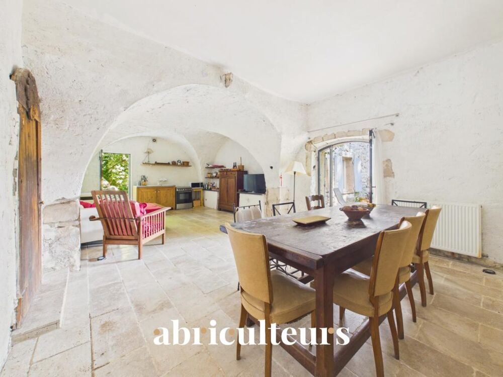 Vente Maison Mas provençal de 310 m² avec piscine et parc arboré de 7 880 m² - PNR des Alpilles Orgon
