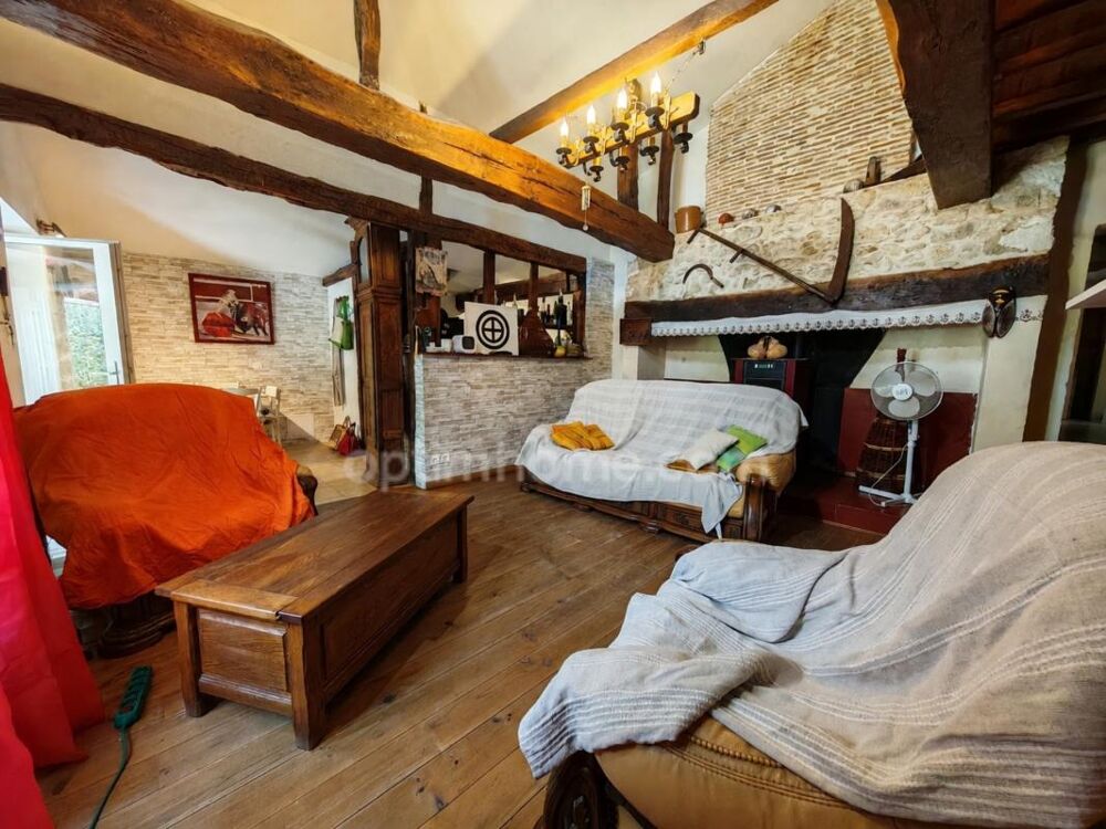 Vente Maison Maison de 1778 avec piscine hangar et appartement sur 10802m² terrain Courrensan