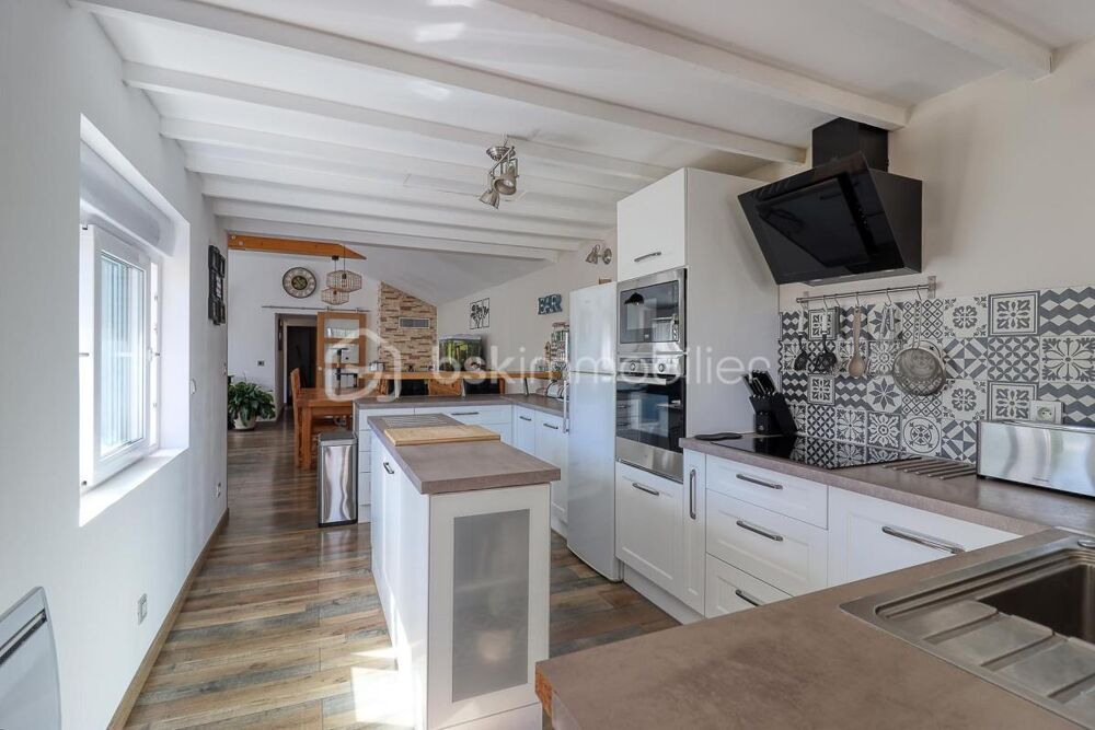 Maison de plain-pied total - 130 m² - 6 pièces - Milly-sur-Thérain (60112)