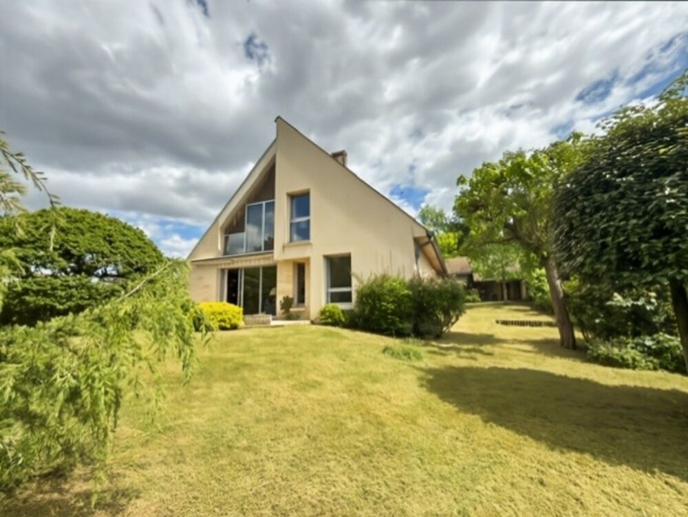 Maison 5 pièces 200 m² · à Saint Cyr sous Dourdan · 200 m² · 399 000 €