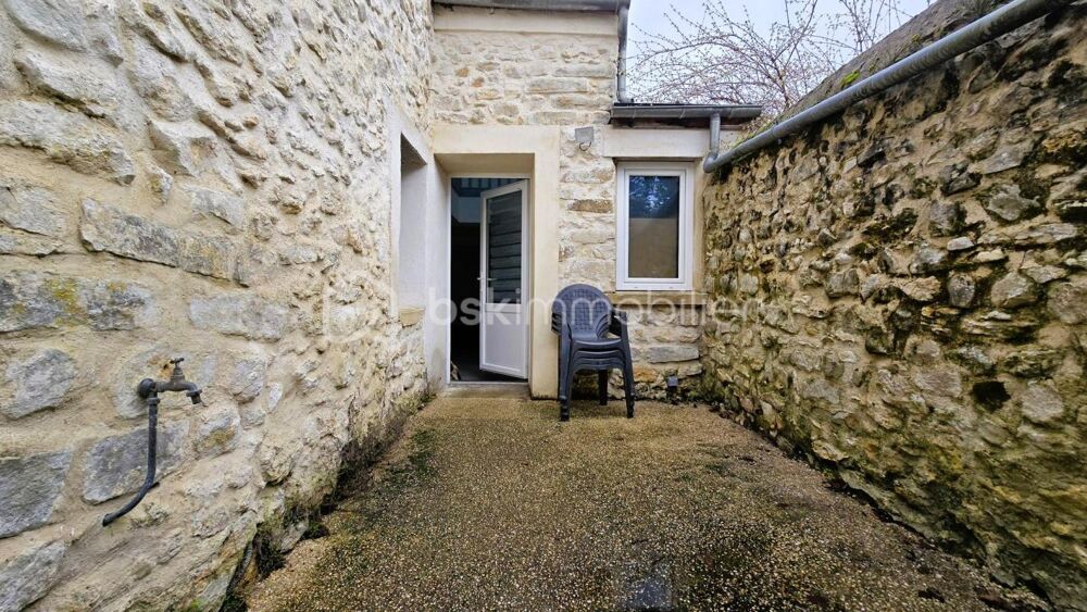 Location Maison EXCLUSIVITE LOCATION Maison de ville avec cour extérieure et jardin non attenant D huison longueville