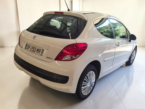 207 1.4 HDI 68 BLUE LION 3P 2014 occasion 06640 Saint-Jeannet