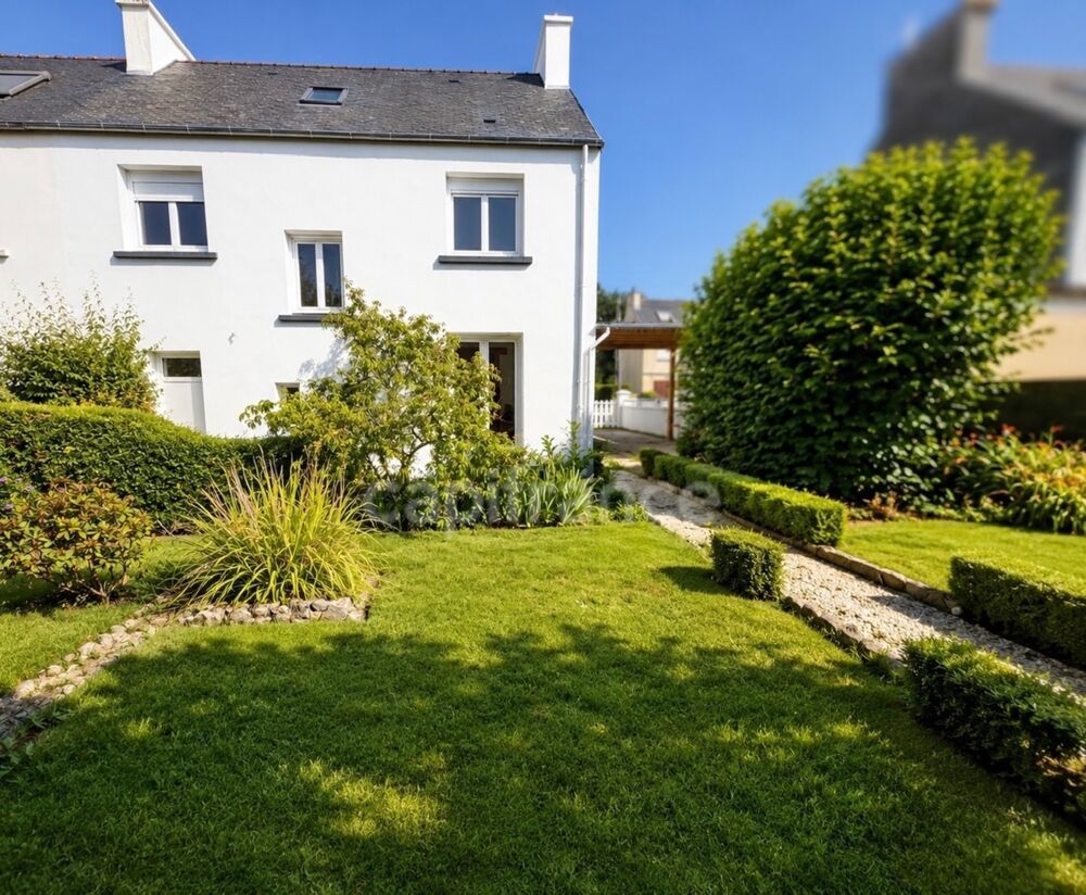 Maison à vendre 6 pièces CARHAIX PLOUGUER (29) DPE C