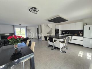  Maison  vendre 4 pices 96 m