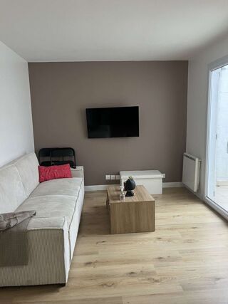  Appartement à louer 1 pièce 19 m²