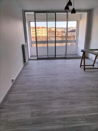  Appartement  louer 3 pices 65 m