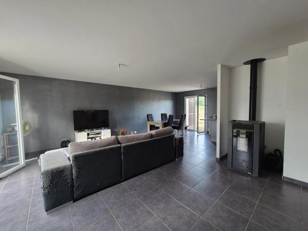 Vente Maison Maison de 5 pièces de 100 m² à Mainxe-Gondeville Mainxe gondeville