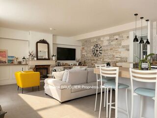  Maison � vendre 9 pi�ces 235 m�