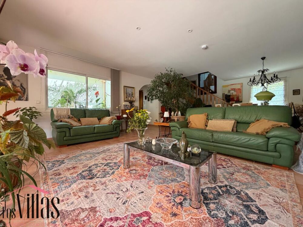 Vente Villa Maison coup de coeur avec patio, T2 indépendant et piscine pl Beziers