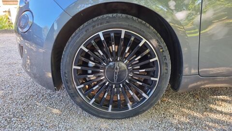 500 I 118 42kWh Icone 2022 occasion 38270 Primarette