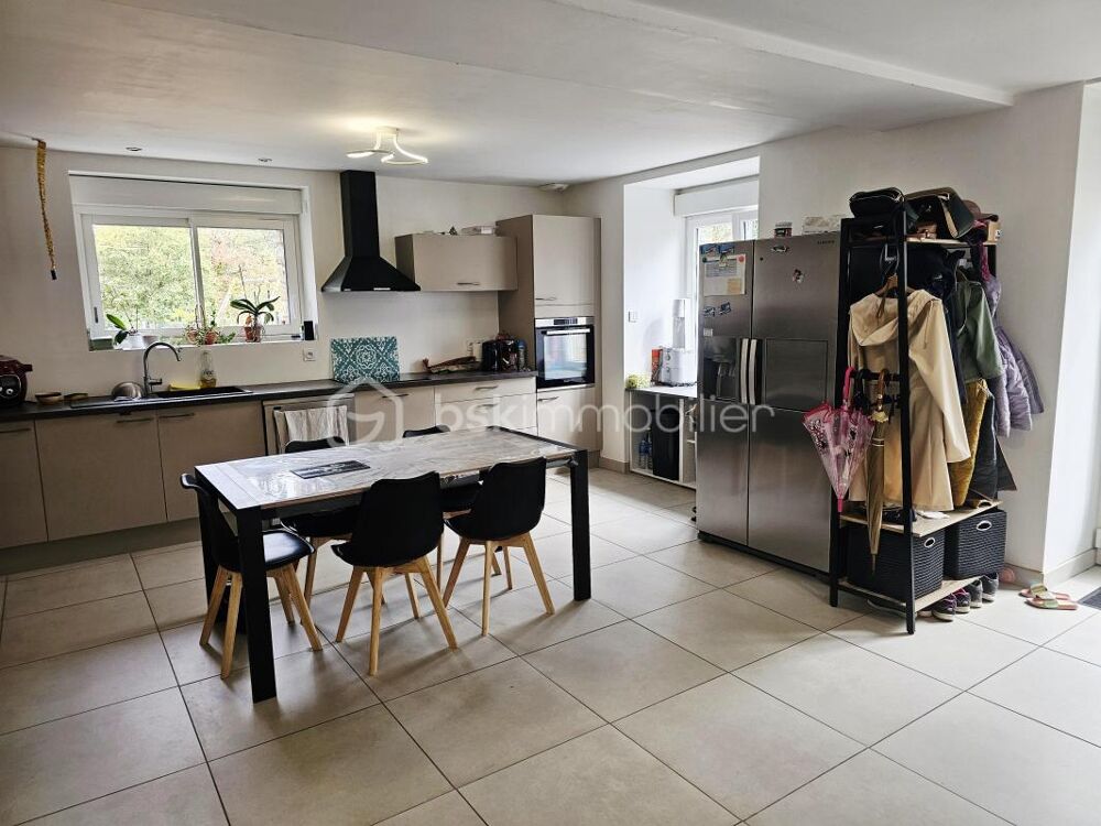 COUP DE COEUR  Longère rénovée, 5 chambres, grange et 2 000 m² de terrain près de Redon