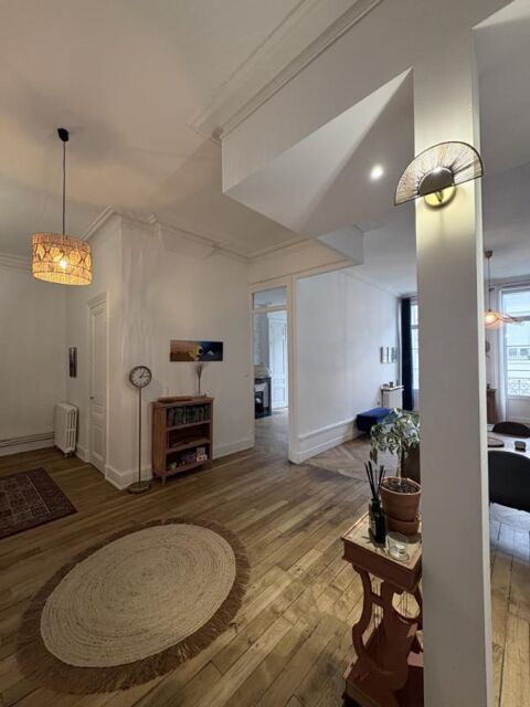  Appartement � louer 4 pi�ces 137 m�