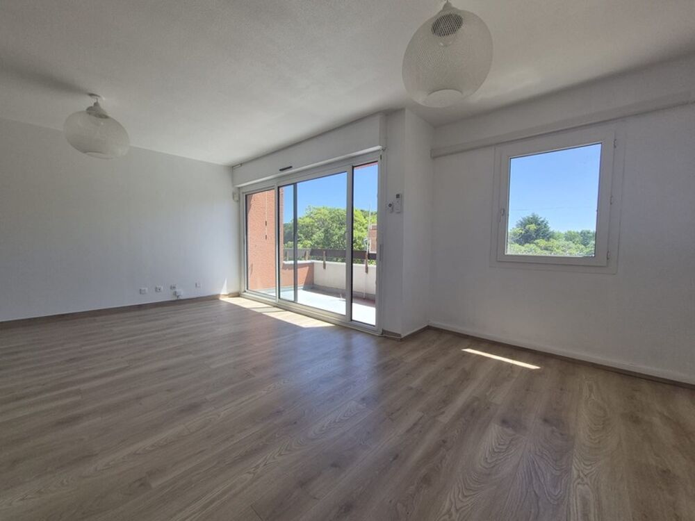 CASTANET TOLOSAN - APPARTEMENT T4 - HYPERCENTRE - DERNIER ETAGE - VUE DEGAGEE SANS VIS-A-VIS - EXPOSITION SUD - CAVE + BOX
