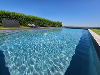  Propri�t�/ch�teau � vendre 15 + pi�ces 820 m�