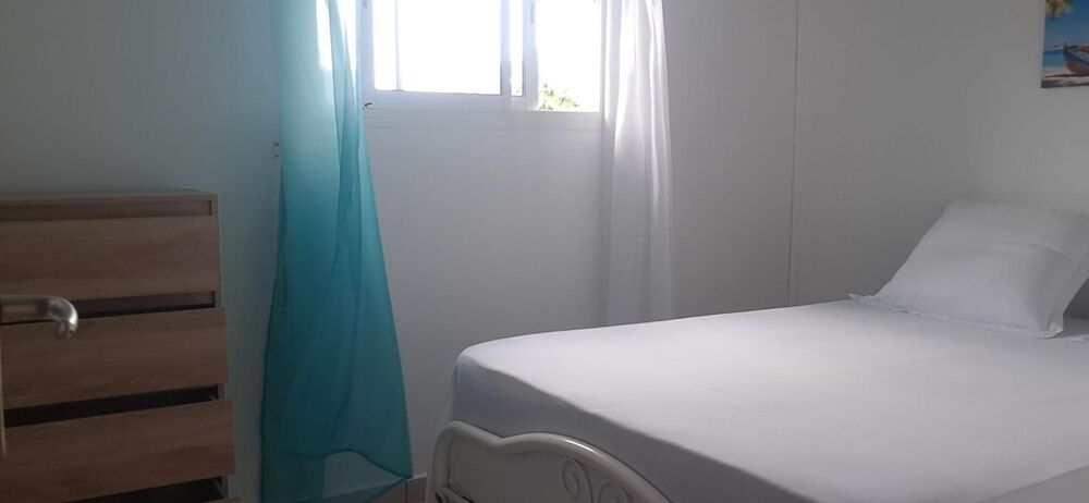 Location Appartement LES ABYMES - T3 MEUBLÉ AVEC BALCON Les abymes