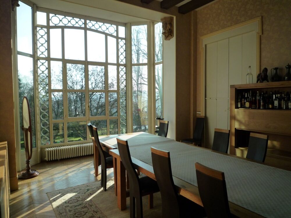 Dpt Aisne (02), CHATEAU THIERRY centre, demeure 1850 de 600 m² habitables et parc clos de murs 5000 m2