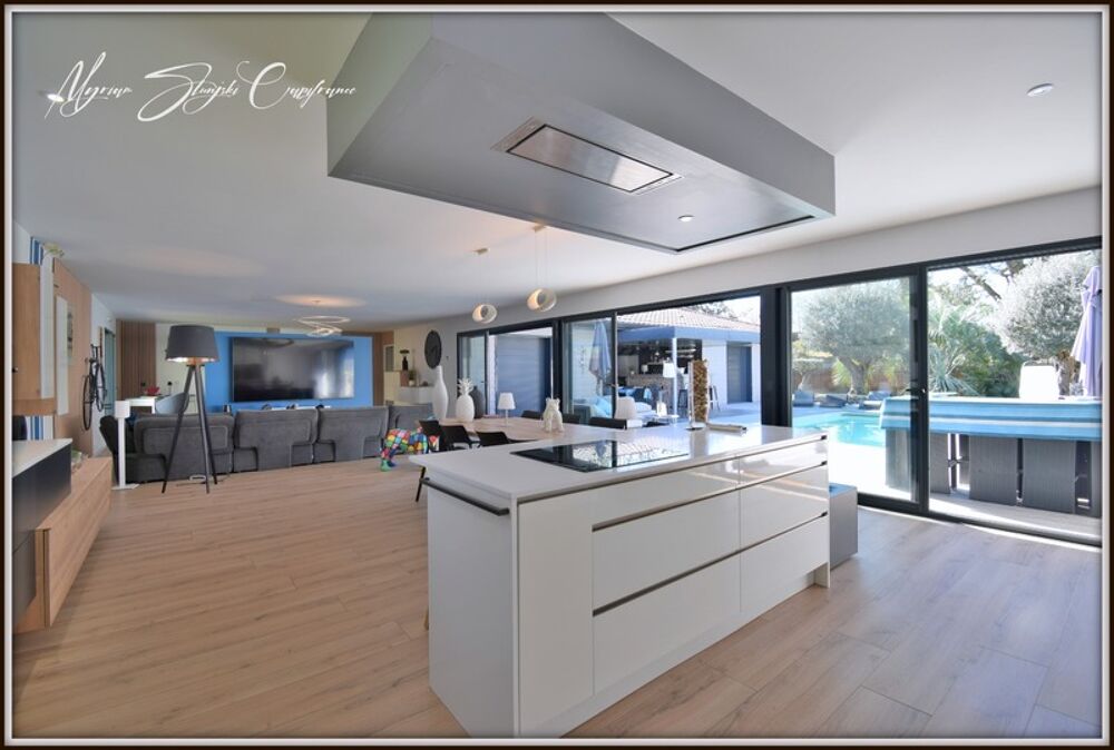à vendre  Propriété/château Soustons (40140)