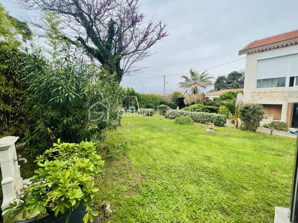  vendre  Proprit/chteau Ste (34200)