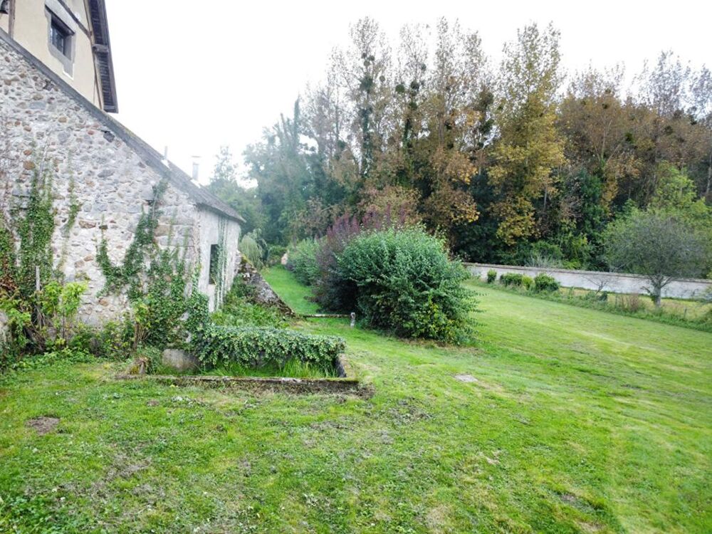 Vente Maison Maison en pierre de caractère à Flagy :  Authentique et pleine de potentiel Flagy