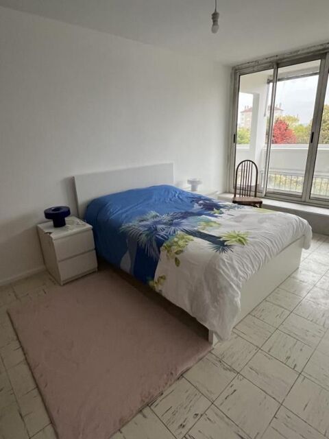  Appartement � louer 5 pi�ces 82 m�