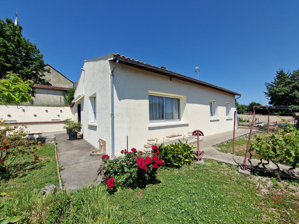 Maison à vendre 4 pièces TONNAY BOUTONNE (17)- Plain-pied- Jardin- Garage