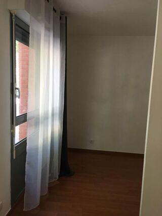  Appartement à louer 2 pièces 33 m²