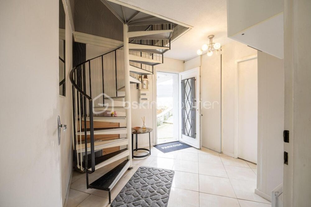 Maison 4 pièces avec jardin et garage