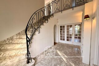  Maison à vendre 8 pièces 228 m²