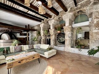  Propri�t�/ch�teau � vendre 7 pi�ces 239 m�