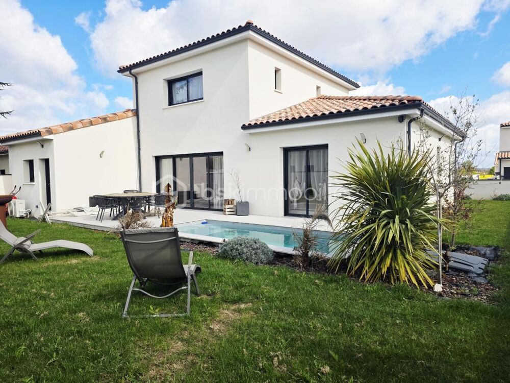 Villa contemporaine 2023 4 chambres dont 3 suites parentales  Piscine  DPE A